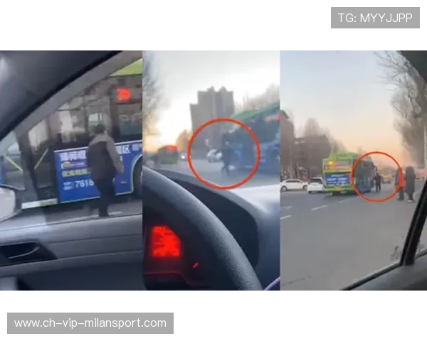 严宏钧错过上车仍全力追赶快车道封王游行现场爆笑不断 严宏钧错过上车仍全力追赶快车道封王游行现场爆笑不断