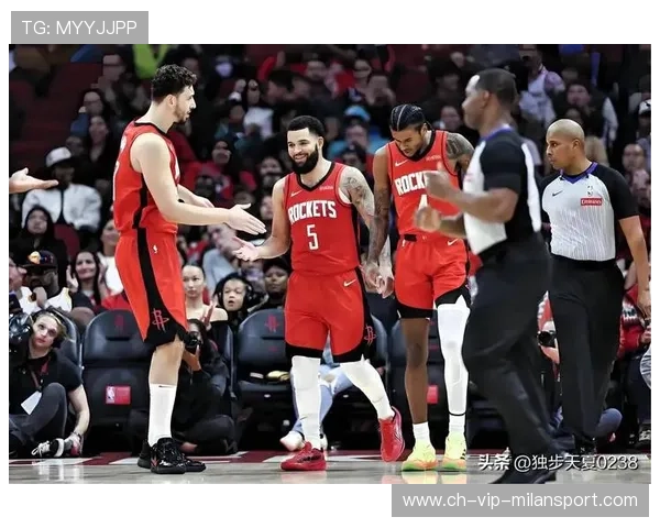 独行侠团队关键时刻接连传球创造得分机会