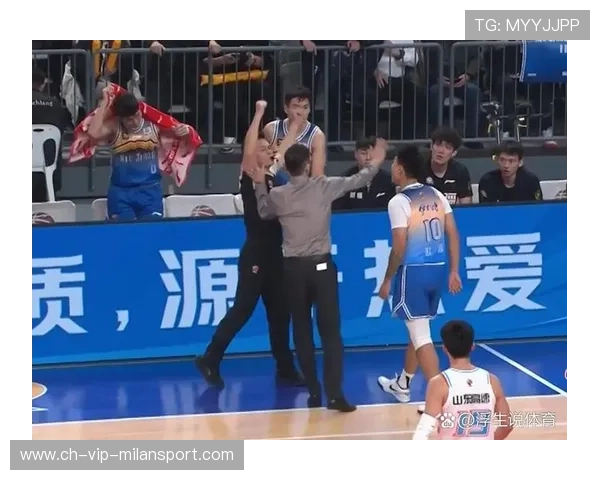 CBA 技术犯规引发教练怒斥裁判风波