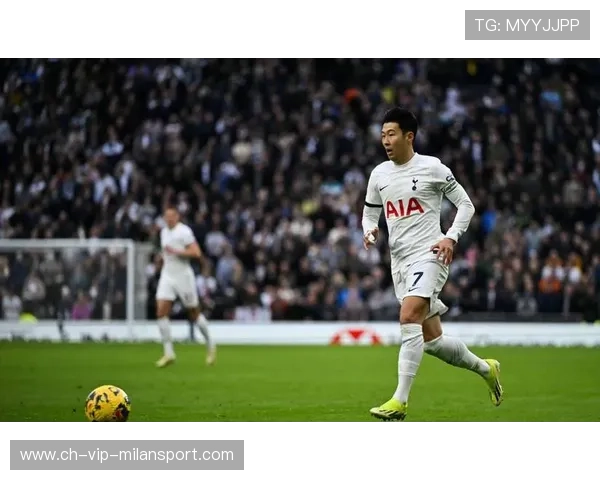 孙兴慜接长传爆速推进，热刺形成绝佳反击态势