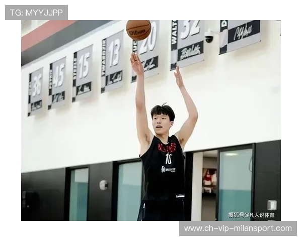 杨瀚森展现出一定防守能力，但进攻数据仍需提升