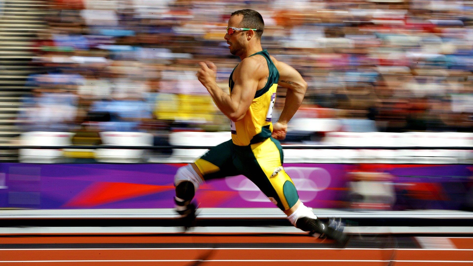 亚历克斯·格林伍德的出色防守让袋鼠队在橄榄球锦标赛中屡屡制胜